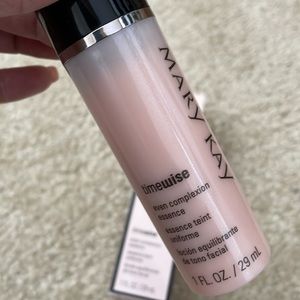 TimeWise Even Complexion Essence